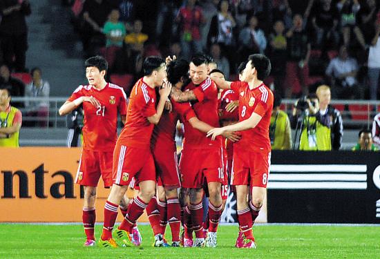  世界杯预选赛开战，诸强争夺出线权