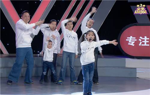  网坛父子兵齐上阵，传承精神感动全场