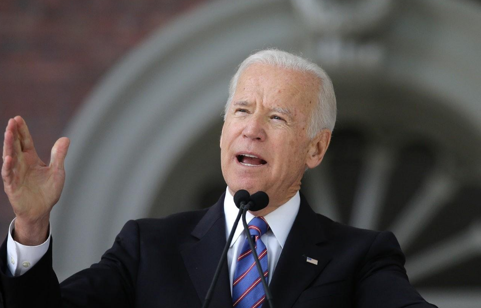  草地赛季遭遇极端天气，多场比赛被迫延期举行