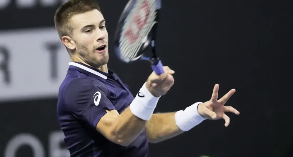  卡恰诺夫巴黎大师赛爆冷夺冠