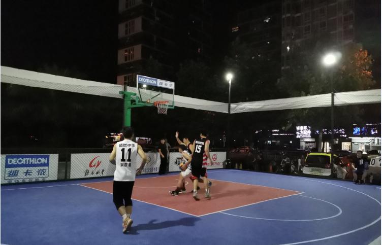  街头篮球争霸赛，民间高手上演扣篮盛宴